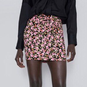 ZARA Pink Rose Print Ruched Mini Skirt